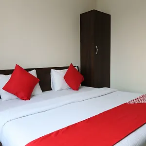 Hotel Oyo 11615 Lotus, Mysore